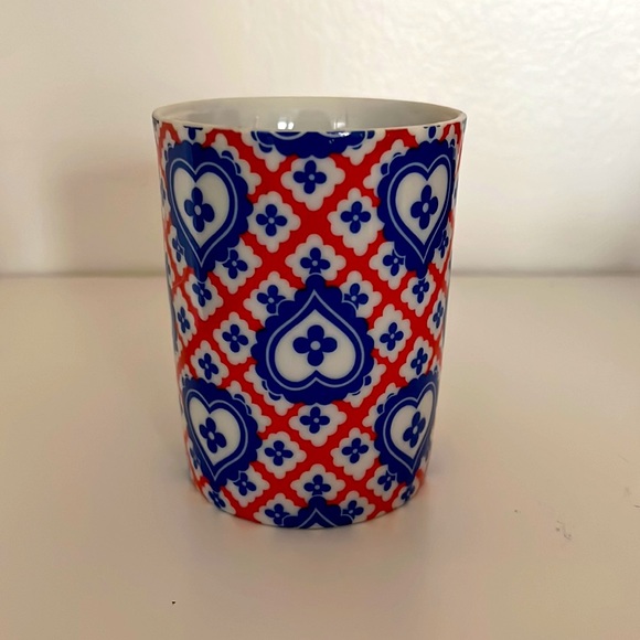 Vintage Taste Setter Collection Lattice Heart Mugs Set of 2 - Picture 4 of 6